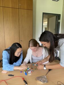 Schnupperuni Ingenieurwissenschaften für Schülerinnen am IHTA