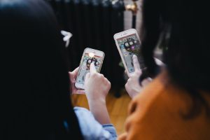 „Mobile Apps: Mit kleinen Helfern durch den Studienalltag“ – e-teaching.org