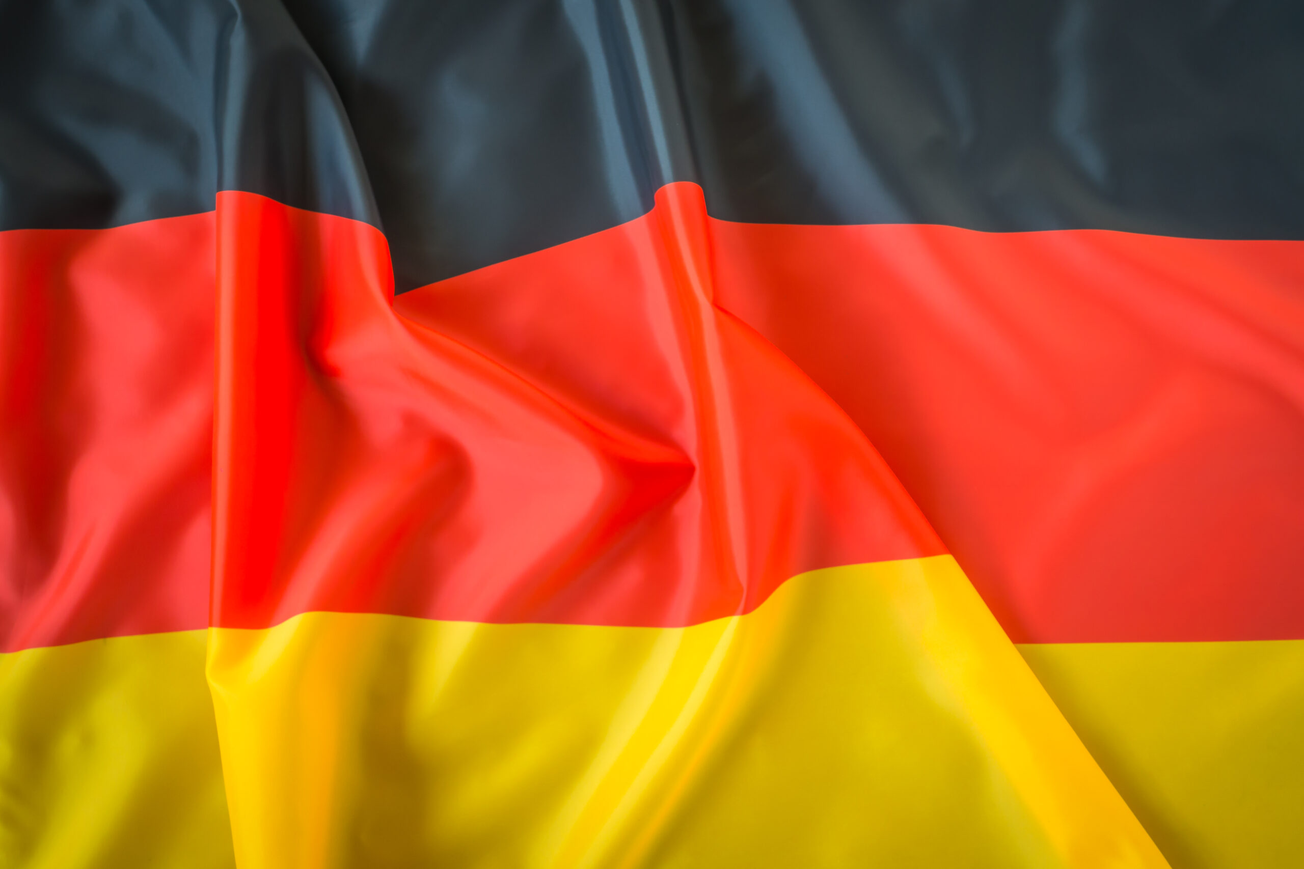 Бывший флаг германии. Флаг ФРГ. Флаг Германии ФРГ. Germaniya флаг. Развевающийся флаг Германии.