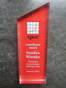 Image of the red award.